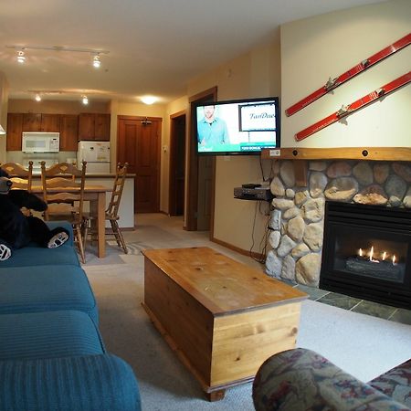 Fireside Lodge Sun Peaks Exterior photo